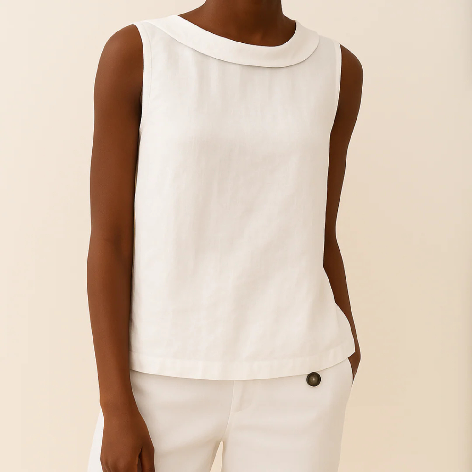 Women's Sleeveless Linen Top with Folded Collar